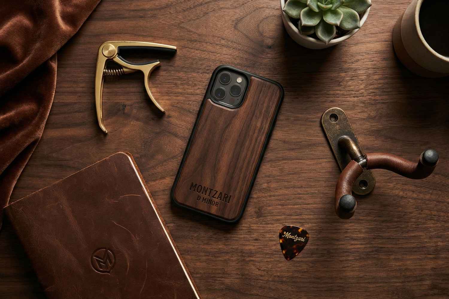 Best gifts for guitar players 2025 featuring aesthetic guitar accessories and phone cases.